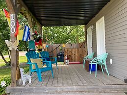 Cottage Jasmine on the Shediac Bay With hot tub