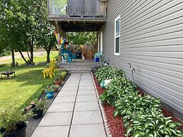 Cottage Jasmine on the Shediac Bay With hot tub