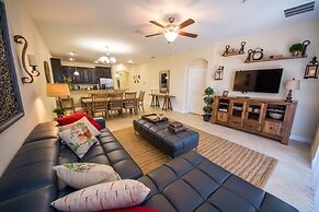 H2u - Alana - Cg8902 - Mo 3 Bedroom Townhouse by Redawning