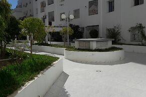 Rent Apartment F4 Richly Furnished In Tunis