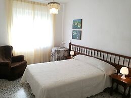 Apartment A 150 M From the Beach, With Three Bedrooms for 6 People