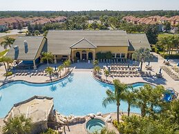 Paradise Palms - 5 Bedroom Pool - 3500PP Home by RedAwning