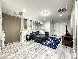 Windsor-5 Bed W/splashpool-3801ww 5 Bedroom Townhouse by RedAwning