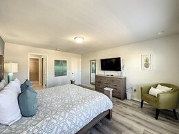 Windsor-5 Bed W/splashpool-3801ww 5 Bedroom Townhouse by RedAwning