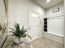 Windsor-5 Bed W/splashpool-3801ww 5 Bedroom Townhouse by RedAwning