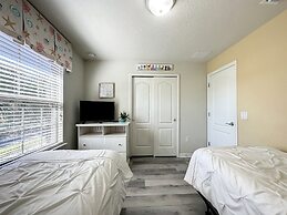 Windsor-5 Bed W/splashpool-3801ww 5 Bedroom Townhouse by RedAwning