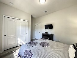 Windsor-5 Bed W/splashpool-3801ww 5 Bedroom Townhouse by RedAwning