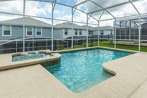 Champions Gate Luxury ! 6 Bedroom Home by RedAwning