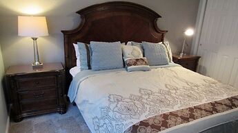 Sunshine Park At Windsor Hills 5 Bedroom Villa by RedAwning