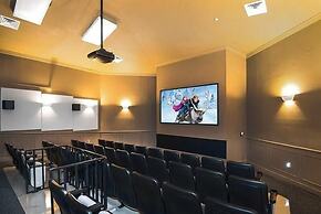 Sunshine Park At Windsor Hills 5 Bedroom Villa by RedAwning