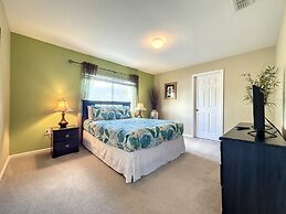 This amazing 6 Bedroom property with a lake view Villa by RedAwning