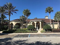 This amazing 6 Bedroom property with a lake view Villa by RedAwning