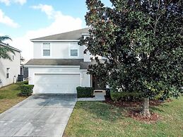 This amazing 6 Bedroom property with a lake view Villa by RedAwning