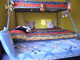 Prime Location In Secure Safe 247 Manned Gatehouse Community With Club