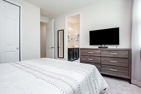 South Facing With Lots Of Games In Game Room! 9 Bedroom Villa by RedAw