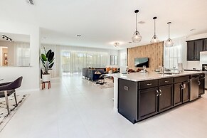 South Facing With Lots Of Games In Game Room! 9 Bedroom Villa by RedAw