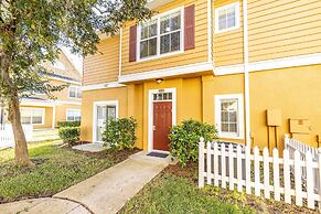 Fantastic Townhouse with a themed room near Disney by RedAwning