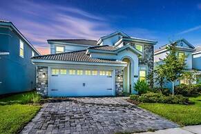 New Bethel Orlando Villa With Pvt Pool, Spa Pool Game Room, and close 