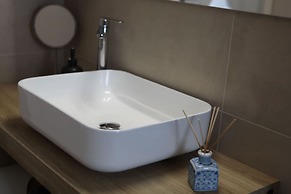 Rilassante E Indipendente- La Rondinella -detacha