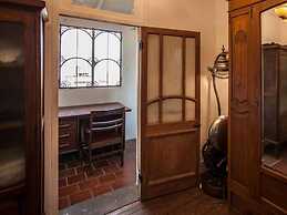 Charming Service Quarters In Mansion In San Telmo