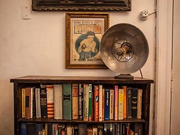 Charming Service Quarters In Mansion In San Telmo