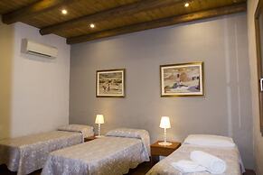 Quiet and Relaxing, Surrounded by Greenery a few Kilometers From the s