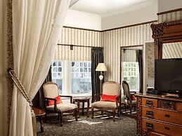 Pendray Inn & Tea House