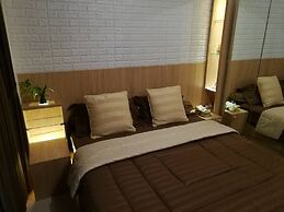 Pleasant Tifolia Studio Cozy Room In Kelapa Gading