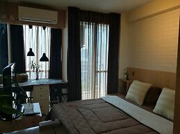 Pleasant Tifolia Studio Cozy Room In Kelapa Gading