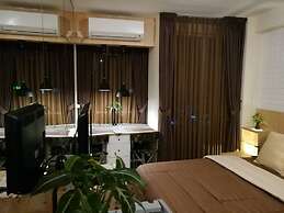 Pleasant Tifolia Studio Cozy Room In Kelapa Gading