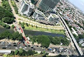 Pleasant Tifolia Studio Cozy Room In Kelapa Gading