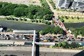 Pleasant Tifolia Studio Cozy Room In Kelapa Gading