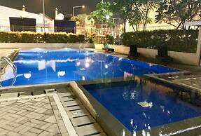 Pleasant Tifolia Studio Cozy Room In Kelapa Gading