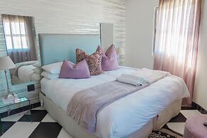 55 on Main Guesthouse and Spa