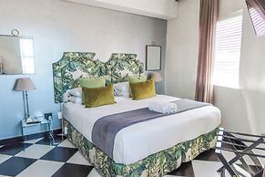 55 on Main Guesthouse and Spa