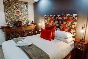 55 on Main Guesthouse and Spa