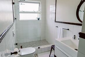 55 on Main Guesthouse and Spa