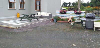 Murphy's Irish Farmhouse Near Ballybunion