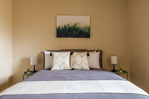 Sandia Peak Apartments by Frontdesk