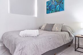 Cómodo y luminoso, Depto. Arena MTY y Fundidora by Mty. Living T504