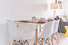 Cómodo y luminoso, Depto. Arena MTY y Fundidora by Mty. Living T504