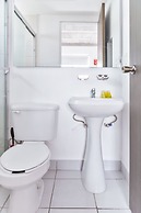 Cómodo y luminoso, Depto. Arena MTY y Fundidora by Mty. Living T504