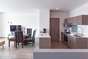 Apartment pool and gym. 6 pers. 1 KSB, 2SB, 1 TwinB, 2BTH by Mty. Livi