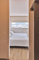 Apartment pool and gym. 6 pers. 1 KSB, 2SB, 1 TwinB, 2BTH by Mty. Livi