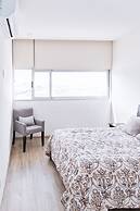 Apartment pool and gym. 6 pers. 1 KSB, 2SB, 1 TwinB, 2BTH by Mty. Livi