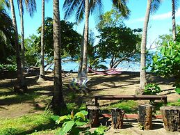Rita Sonny Tropical Surf Cabina