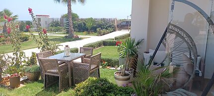 Beach Front Luxury Living Apartment