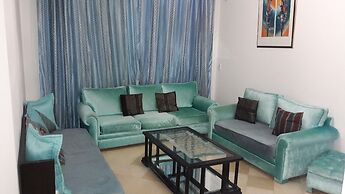 Spacious Very Modern Apartment Richly Furnished