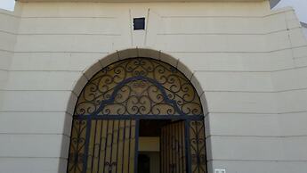 Spacious Very Modern Apartment Richly Furnished