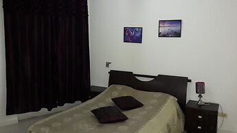 Spacious Very Modern Apartment Richly Furnished